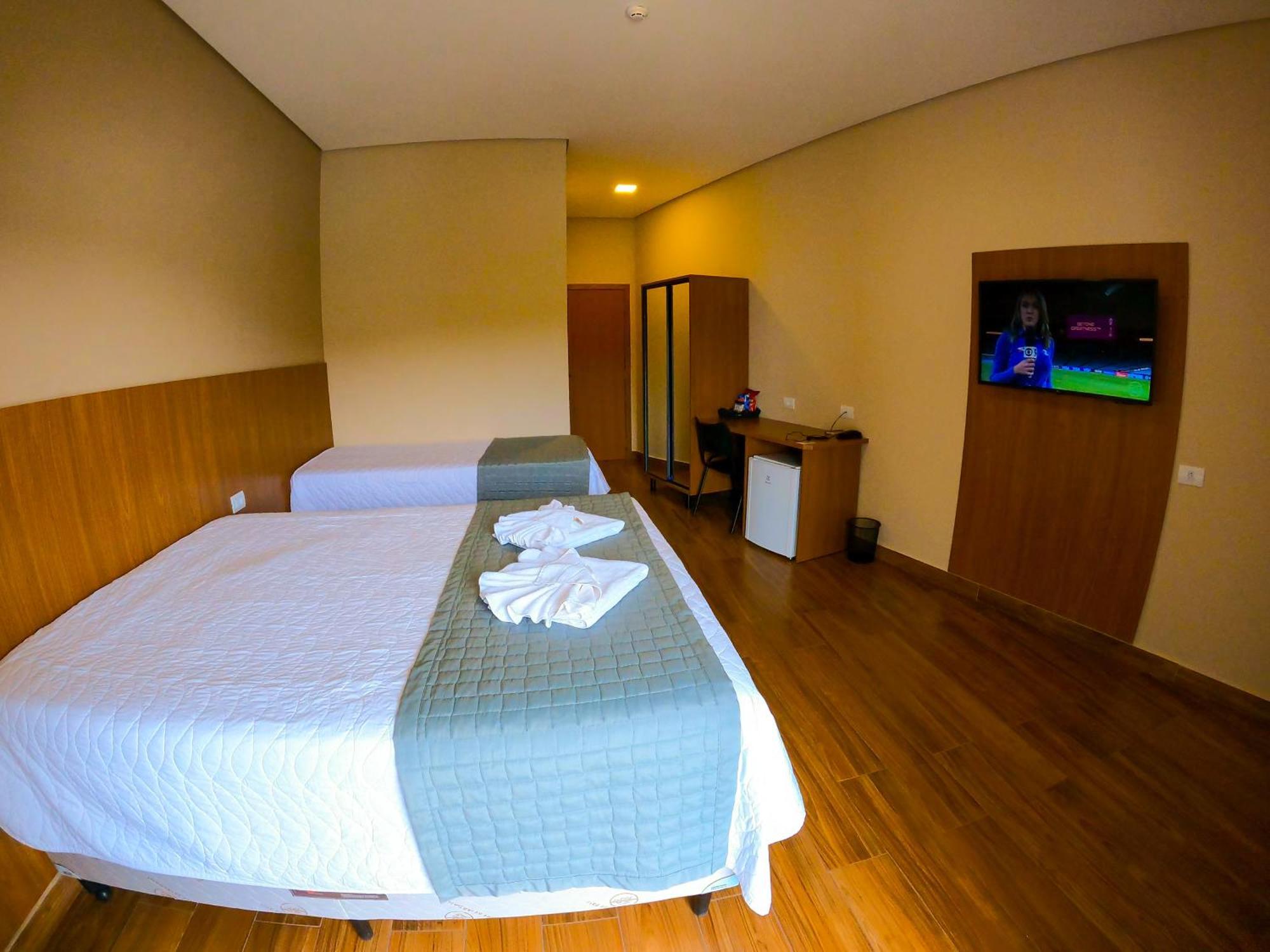 Hotel Beira Rio Piraju Buitenkant foto